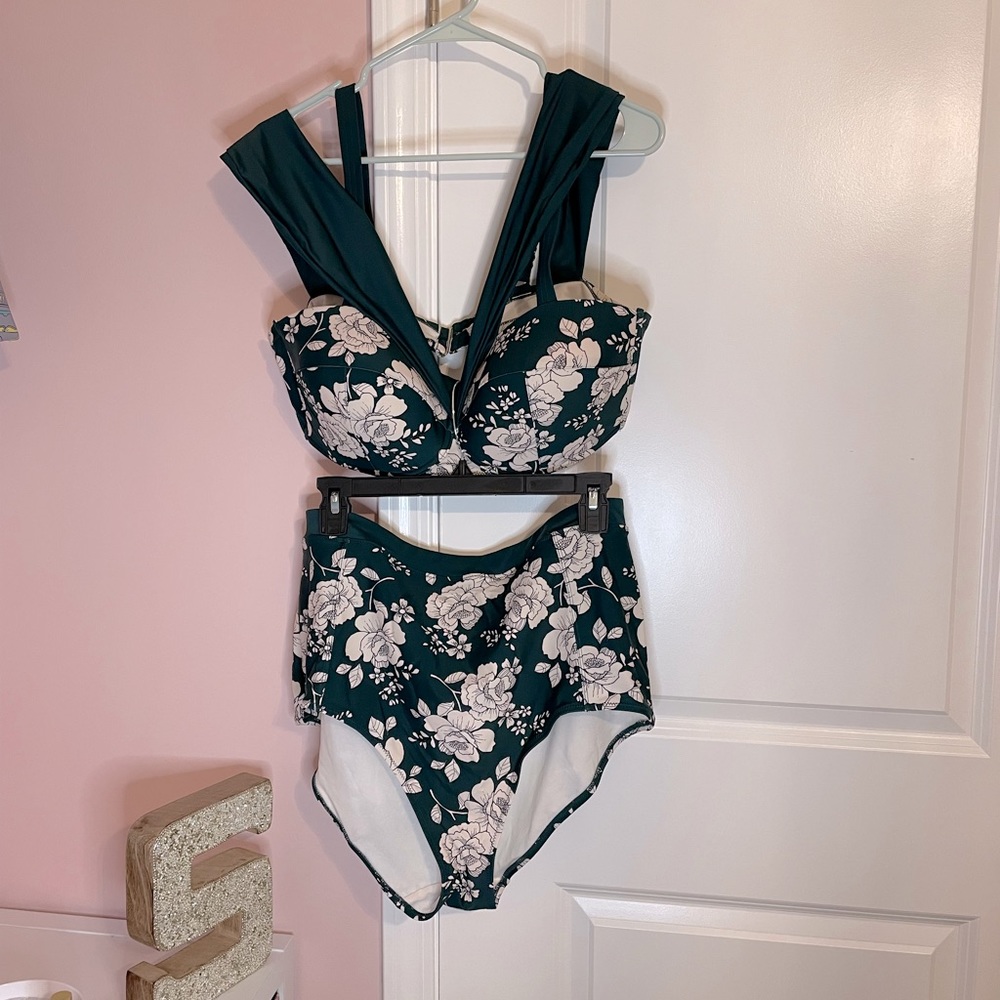 High waisted bikini